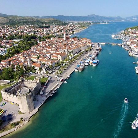 Apartments By The Sea Trogir - 15011 מראה חיצוני תמונה