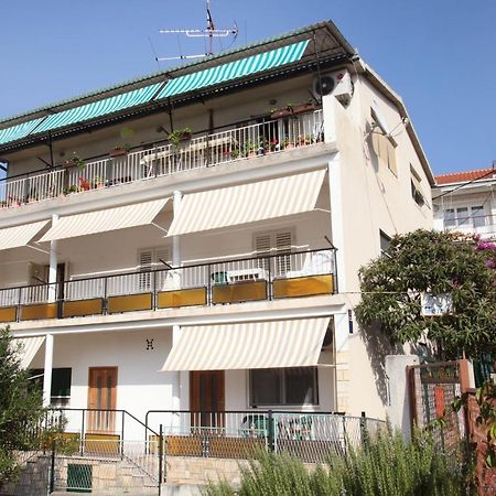 Apartments By The Sea Trogir - 15011 מראה חיצוני תמונה