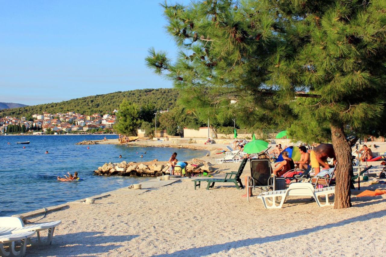 Apartments By The Sea Trogir - 15011 מראה חיצוני תמונה