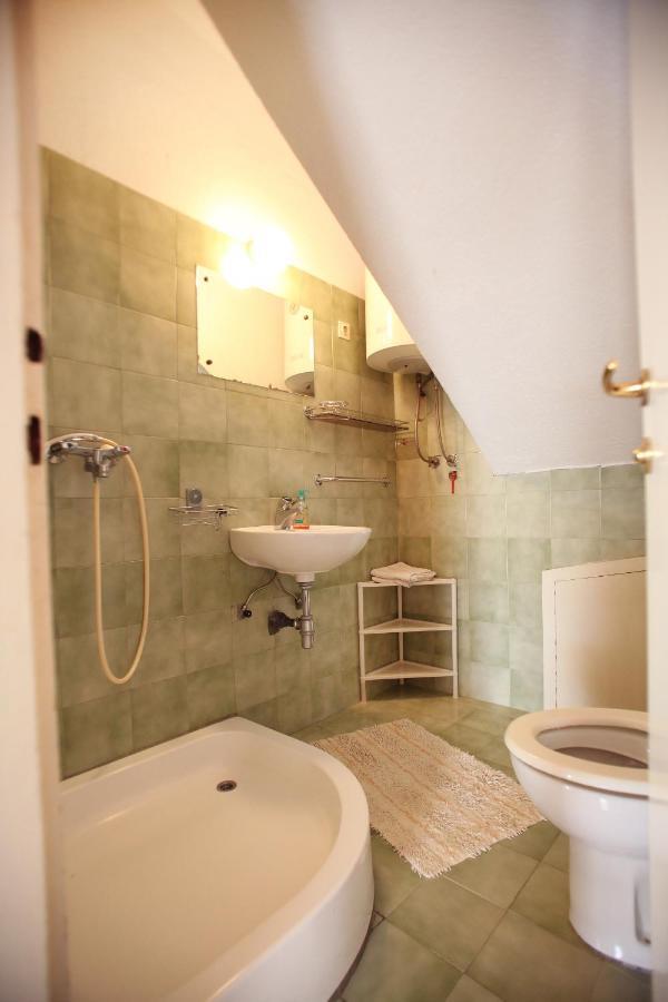 Apartments By The Sea Trogir - 15011 מראה חיצוני תמונה