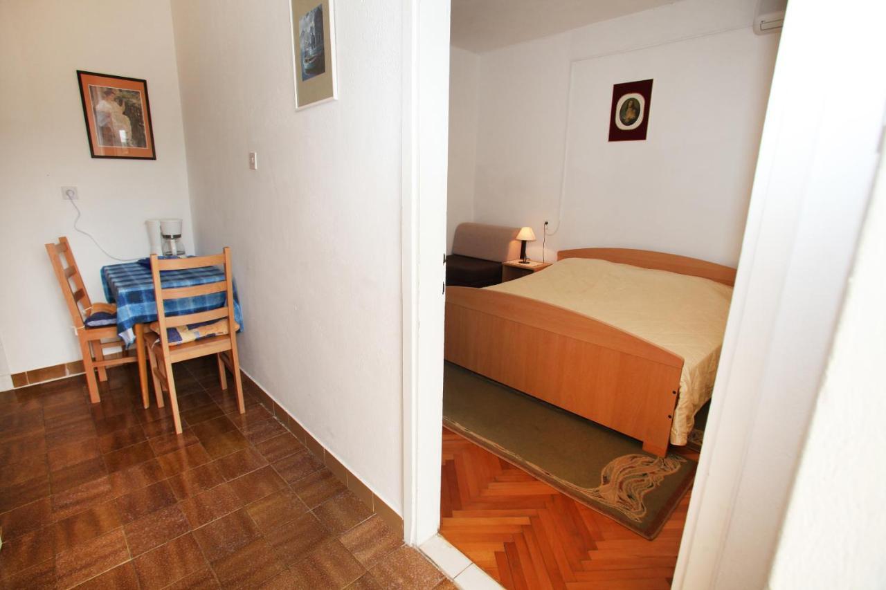 Apartments By The Sea Trogir - 15011 מראה חיצוני תמונה